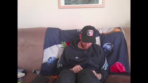 Tall Jewish Ginger DOM online show from 12.22.24