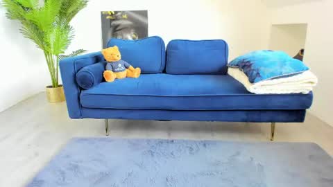 Snapshot of issa_belle18 chatting on 07.14.26 Issa online show from 07.14.26