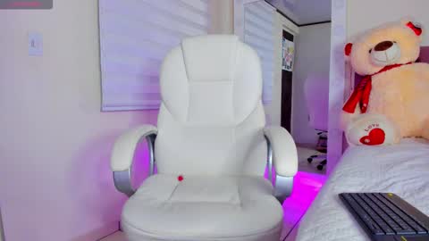 Isa  online show from 11.27.25