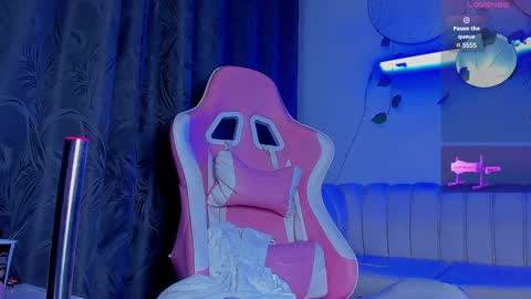 Issac online show from 12.06.24