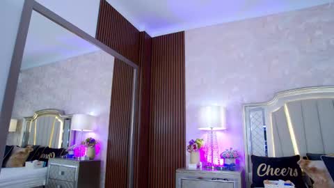 Snapshot of issadorra chatting on 02.10.25 Issadorra online show from 02.10.25