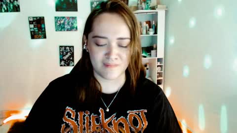 Yiz online show from 12.14.24