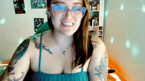 Yiz online show from 01.13.25