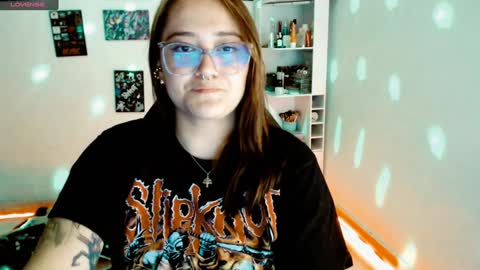 Yiz online show from 02.01.25