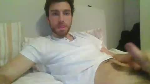 italian_boy_22 online show from 12.19.24