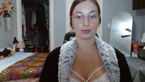Snapshot of italiana25 chatting on 12.05.24 Bella Bloom online show from 12.05.24