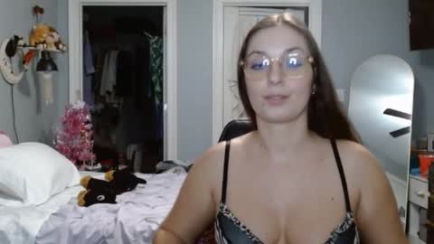 Snapshot of italiana25 chatting on 01.04.25 Bella Bloom online show from 01.04.25