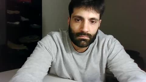 italianboybcn online show from 01.20.25