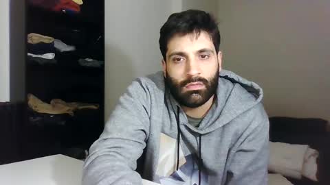 italianboybcn online show from 01.22.25