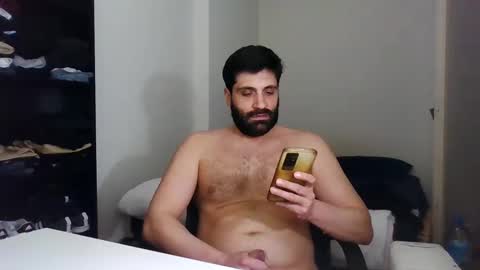 italianboybcn online show from 01.27.25