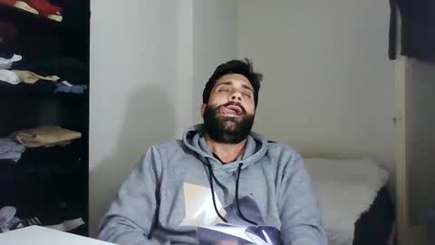 italianboybcn online show from 03.02.25