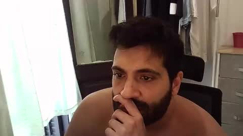 italianboybcn online show from 09.18.25