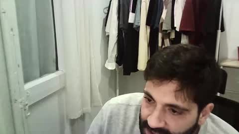 italianboybcn online show from 11.20.25