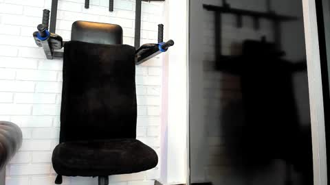 Snapshot of italomoore chatting on 09.17.25 Italo Moore online show from 09.17.25