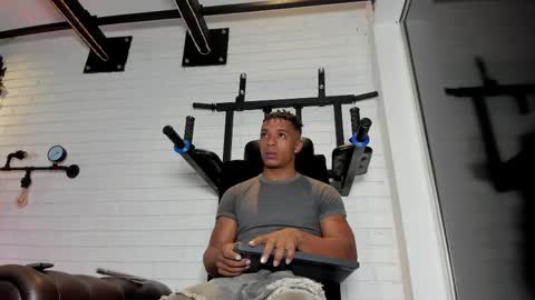 Snapshot of italomoore chatting on 10.17.25 Italo Moore online show from 10.17.25