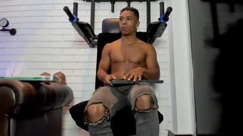 Snapshot of italomoore chatting on 10.22.25 Italo Moore online show from 10.22.25