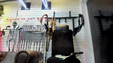 Snapshot of italomoore chatting on 10.30.25 Italo Moore online show from 10.30.25