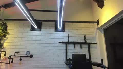 Snapshot of italomoore chatting on 11.04.25 Italo Moore online show from 11.04.25