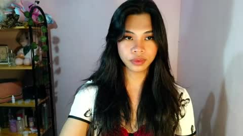 its_chloe20 online show from 07.04.26
