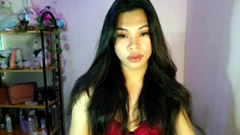 its_chloe20 online show from 07.06.26