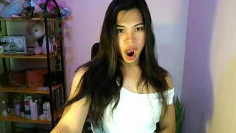 its_chloe20 online show from 07.10.26