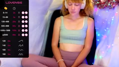 Lily online show from 12.21.24