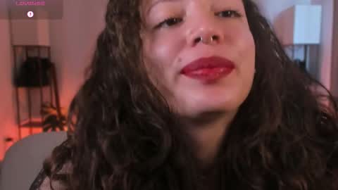 Snapshot of its_marie chatting on 10.11.25 Maria online show from 10.11.25