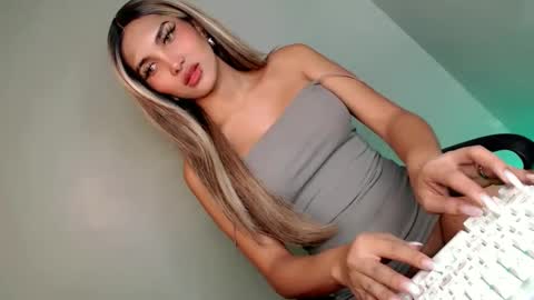 Bella online show from 12.27.24