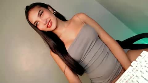 Bella online show from 01.06.25