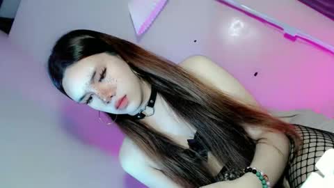 EZZIE online show from 10.03.25