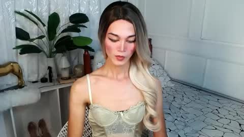 MISS IVANA online show from 03.08.25