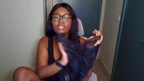 itsanna_b online show from 07.02.26
