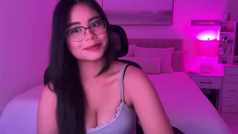 Snapshot of itsavablake chatting on 10.21.25 itsavablake online show from 10.21.25