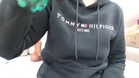 Busty mommy online show from 11.09.25