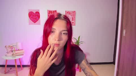 Snapshot of itscamill chatting on 05.31.26 camill online show from 05.31.26