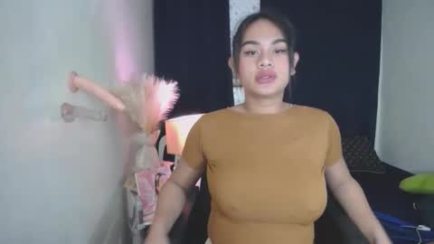 Snapshot of itsme_jazzy chatting on 11.07.25 JAZ online show from 11.07.25