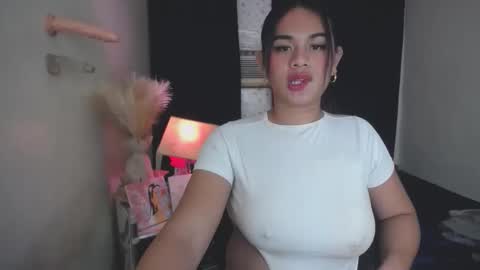 Snapshot of itsme_jazzy chatting on 11.07.25 JAZ online show from 11.07.25