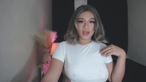 Snapshot of itsme_jazzy chatting on 11.11.25 JAZ online show from 11.11.25