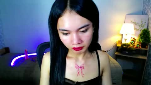 itsmeloveypinay online show from 10.11.25