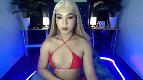 Snapshot of itsmesofiaa69 chatting on 09.15.25 Sofia online show from 09.15.25