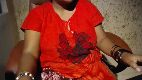 Snapshot of itsmiradesire chatting on 04.08.26 Mira online show from 04.08.26