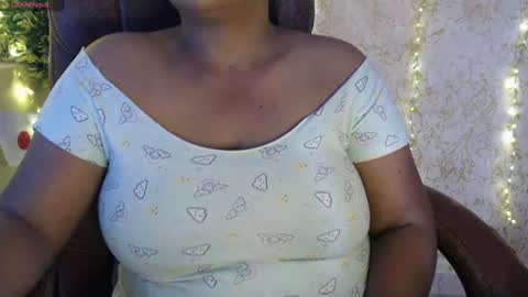 Snapshot of itsmiradesire chatting on 06.30.26 Mira online show from 06.30.26