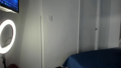 Snapshot of itsmoon_swt_ chatting on 06.01.26 Moon online show from 06.01.26