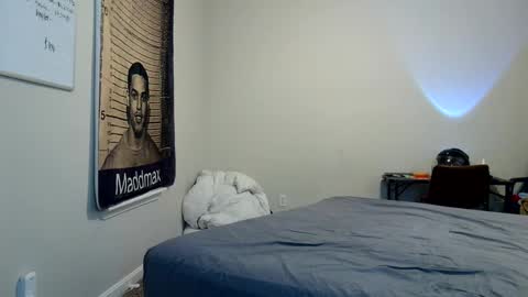 Snapshot of itstarzan chatting on 10.08.25 TARZAN online show from 10.08.25