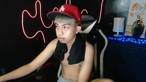 Snapshot of itsyourcummerboy_xx chatting on 06.17.26 Kyle online show from 06.17.26