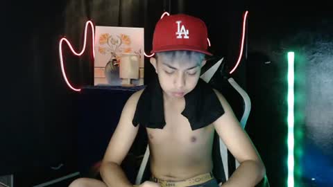 Snapshot of itsyourcummerboy_xx chatting on 06.22.26 Kyle online show from 06.22.26