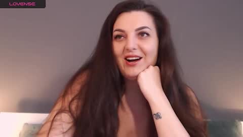 Snapshot of itsyourlady chatting on 02.24.26 Melissa Khaan online show from 02.24.26