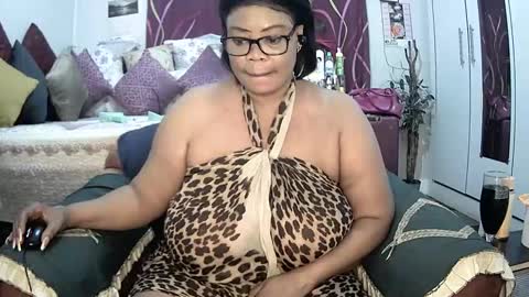 Snapshot of itumeleng74 chatting on 02.11.25 itumeleng74 online show from 02.11.25