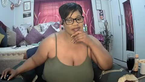 Snapshot of itumeleng74 chatting on 02.13.25 itumeleng74 online show from 02.13.25