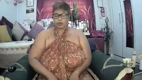 Snapshot of itumeleng74 chatting on 02.15.25 itumeleng74 online show from 02.15.25